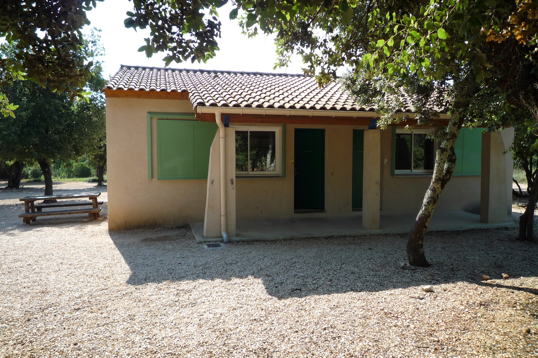 Petite maisonnette de 4 chambres de 6 lits au cœur de la nature